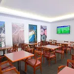 Gran Garbi & Aquasplash ホテル 4*