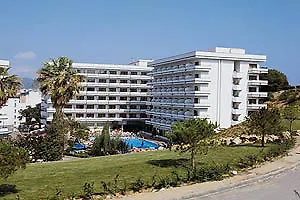 Gran Garbi & Aquasplash מלון