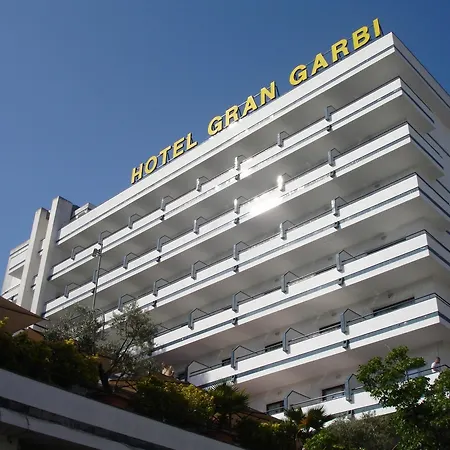 Gran Garbi & Aquasplash Hotel