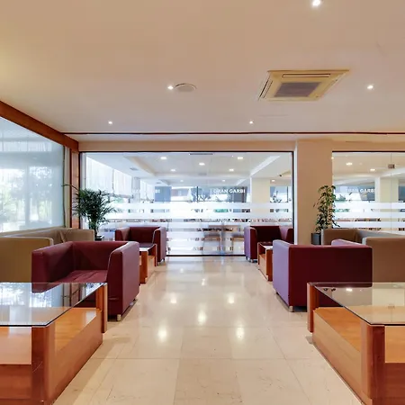 מלון Gran Garbi & Aquasplash 4*