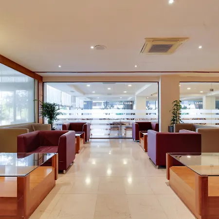 酒店 Gran Garbi & Aquasplash 4*