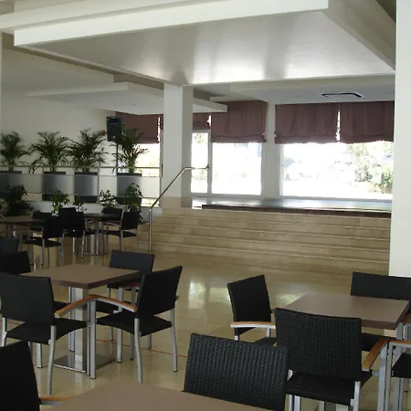 Gran Garbi & Aquasplash Hotel 4*