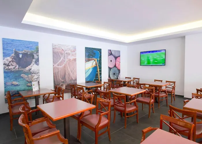 Gran Garbi & Aquasplash Hotel 4*