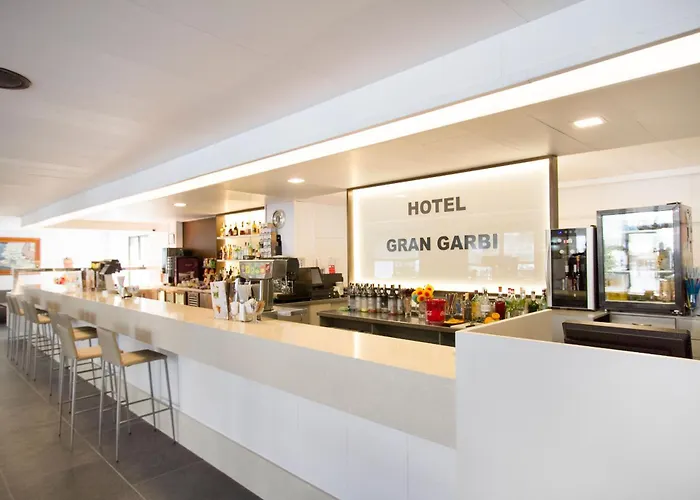 Gran Garbi & Aquasplash ホテル 4*