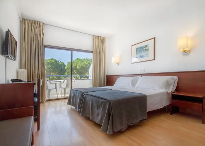 ホテル Gran Garbi & Aquasplash