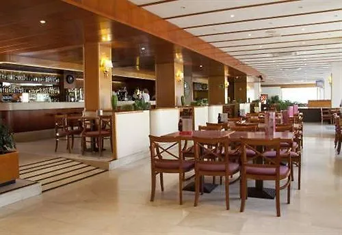 Gran Garbi & Aquasplash ホテル 4*